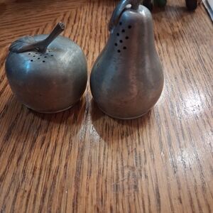 Pewter Salt&pepper Shakers